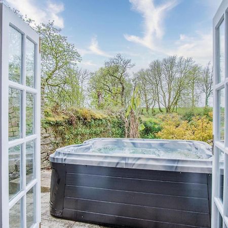 The Stables - 2 Bedroom Cottage - Princes Gate Ludchurch エクステリア 写真