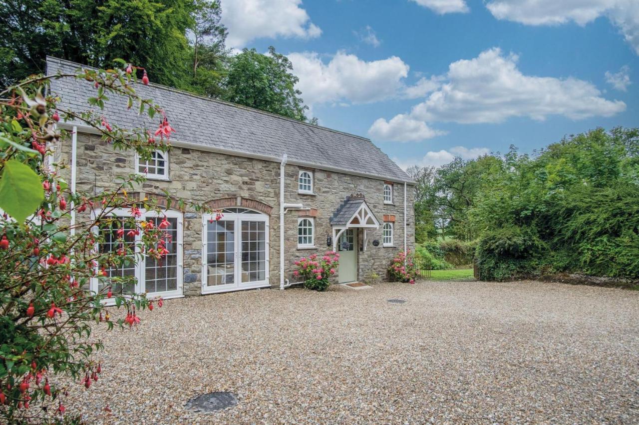 The Stables - 2 Bedroom Cottage - Princes Gate Ludchurch エクステリア 写真